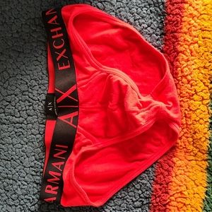Armani Exchange Brief